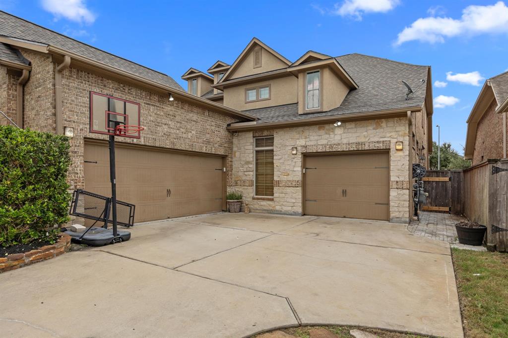 11418 Lazarro Lane, Richmond, Texas image 30