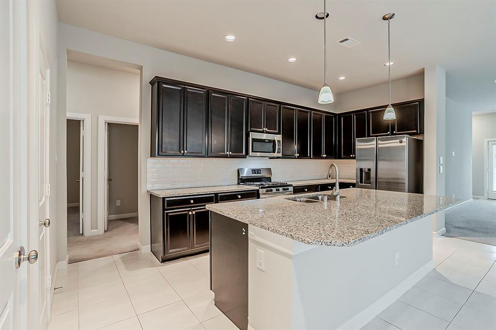 446 Bayberry Landing Way, Crosby, Texas image 4