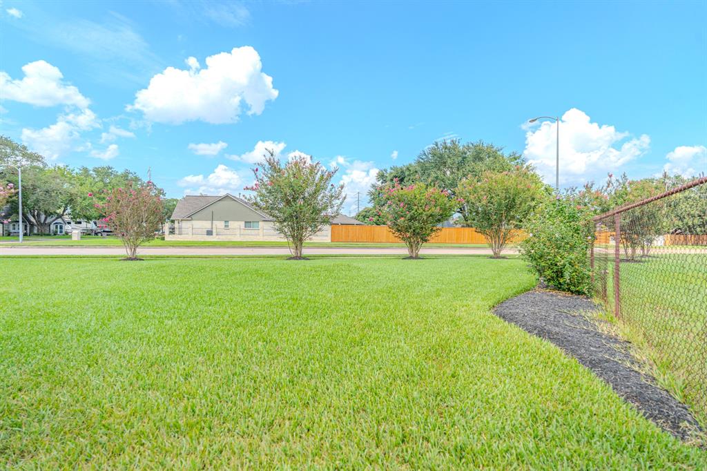 1802 Wilcrest Plaza, Deer Park, Texas image 30