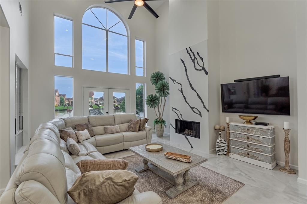 2025 S Shore Boulevard, Montgomery, Texas image 16