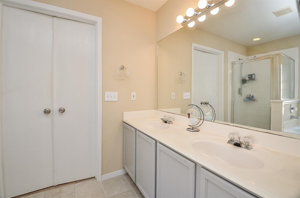 Houston, Texas 77095, United States, 4 Bedrooms Bedrooms, ,3 BathroomsBathrooms,Residential,Pending,90833