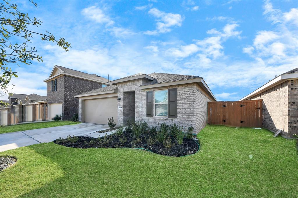 1504 Twilight Green Drive, Katy, Texas image 3