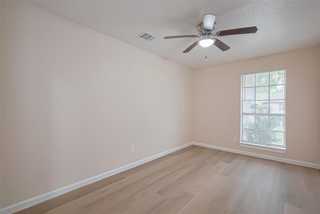 1612 Sleepy Hollow Drive, Pearland, Texas image 20