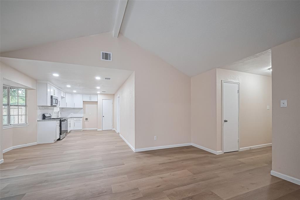 1612 Sleepy Hollow Drive, Pearland, Texas image 14