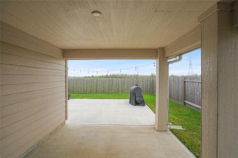 Single Family Residence in Texas City TX 8801 Explorer Drive 21.jpg