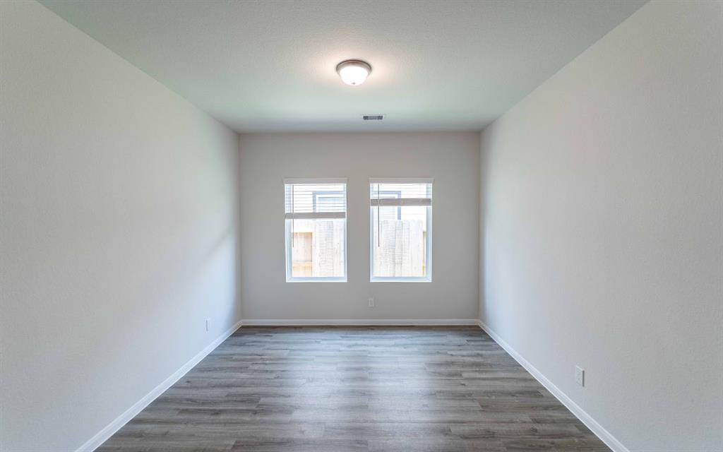 4343 Maple Root Lane