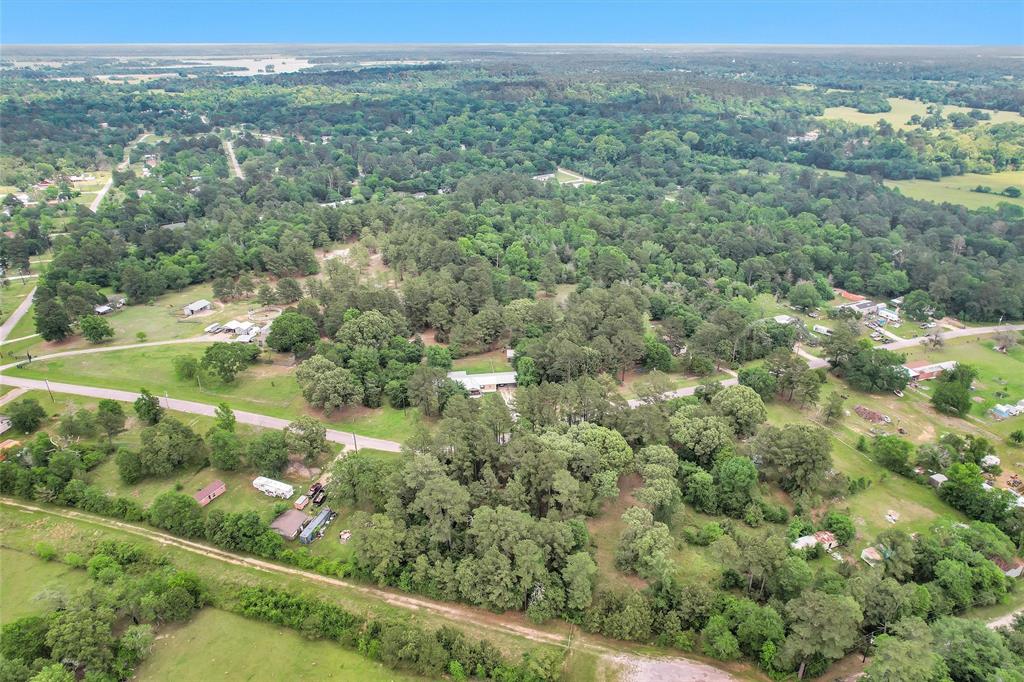 Oak Hill Drive, Huntsville, Texas image 13