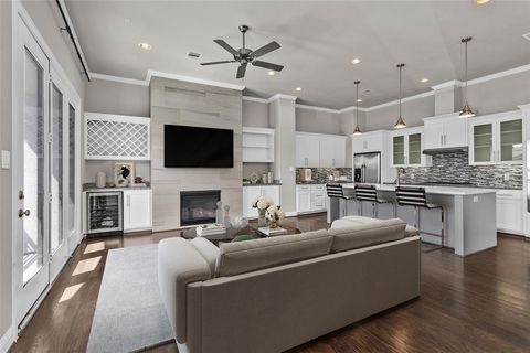 5512 Petty Street C Houston TX 77007