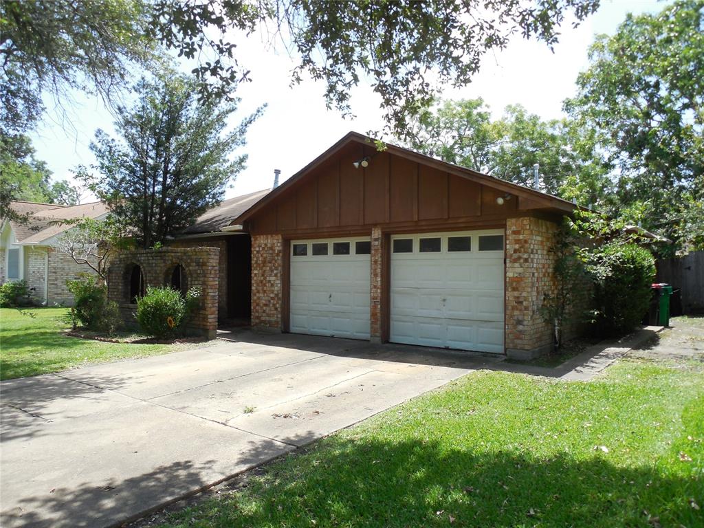 1502 Sierra Drive, Baytown, Texas image 2