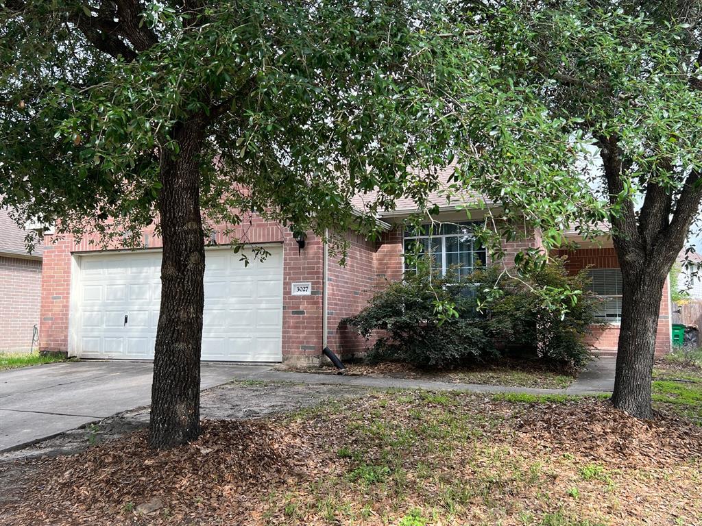 3027 Country Boy Court, Spring, Texas image 2