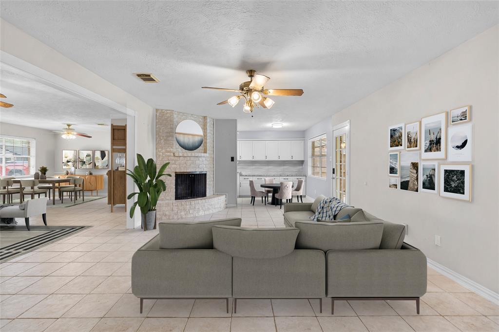 1102 Brenda Drive, Deer Park, Texas image 11