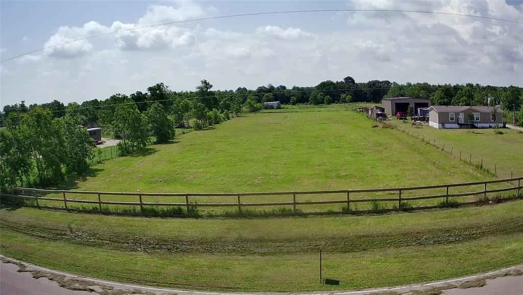 Evan Drive, Alvin, Texas image 3