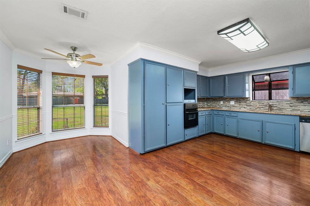 2527 Michaelangelo Street, New Caney, Texas image 8