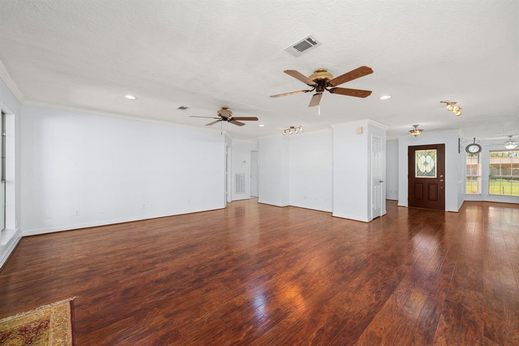 2527 Michaelangelo Street, New Caney, Texas image 5