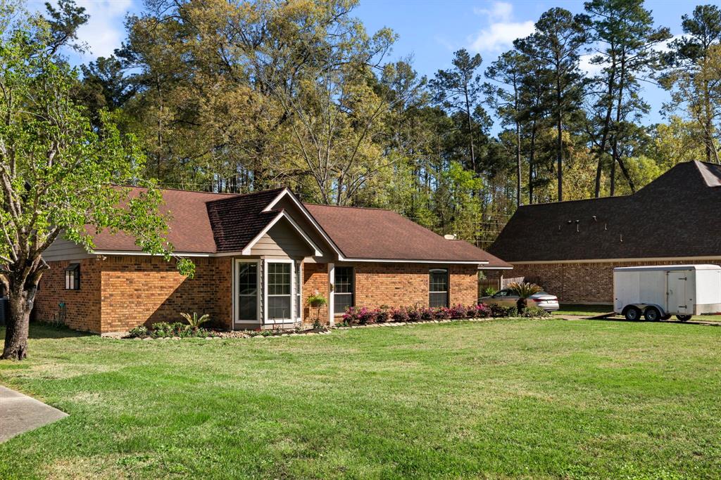 2527 Michaelangelo Street, New Caney, Texas image 2