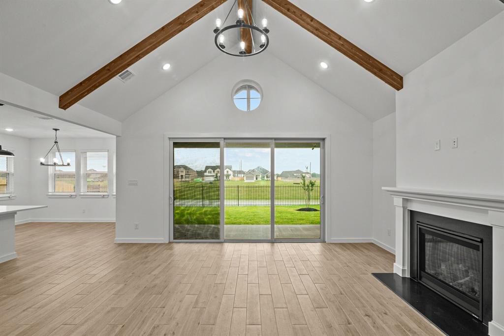 12919 Old Fashion Circle, Mont Belvieu, Texas image 5