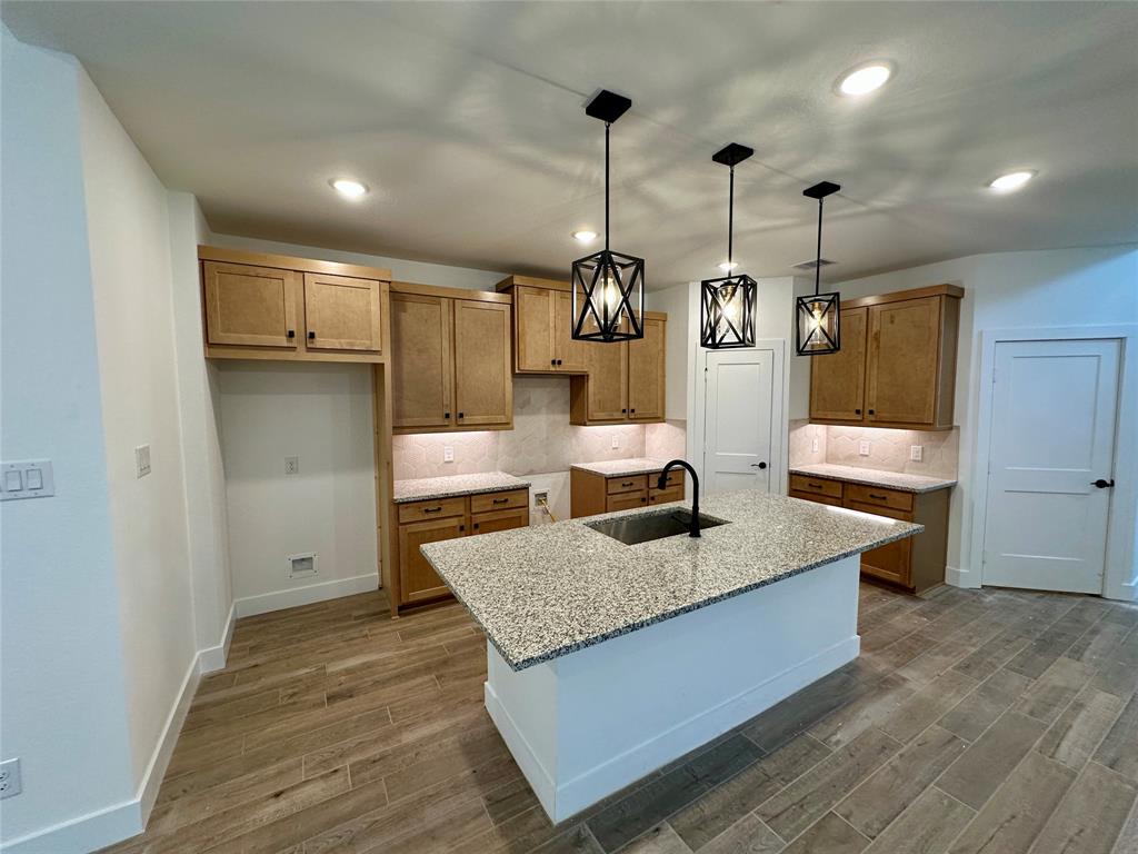 16526 Cub Creek Court, Conroe, Texas image 3