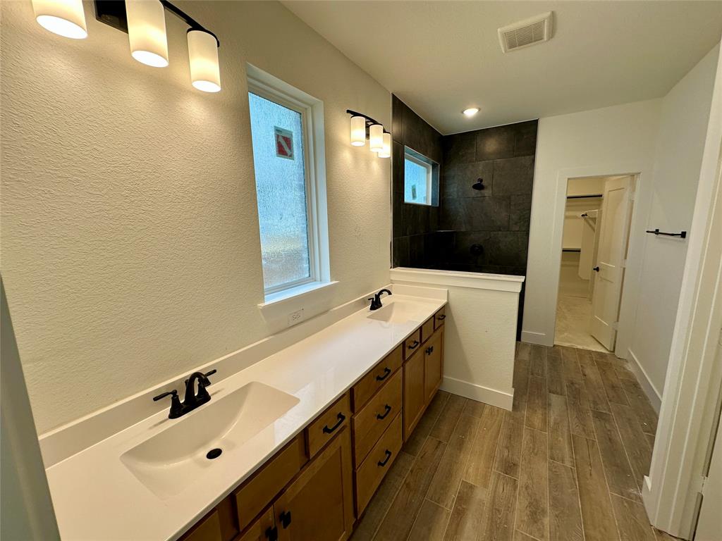 16526 Cub Creek Court, Conroe, Texas image 5