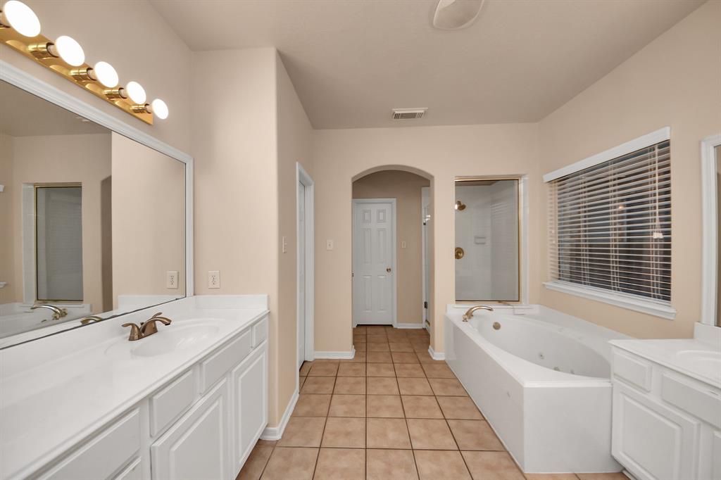 930 Allisa Street, Stafford, Texas image 34