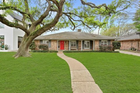 Single Family Residence in Houston TX 4707 Waring Street.jpg