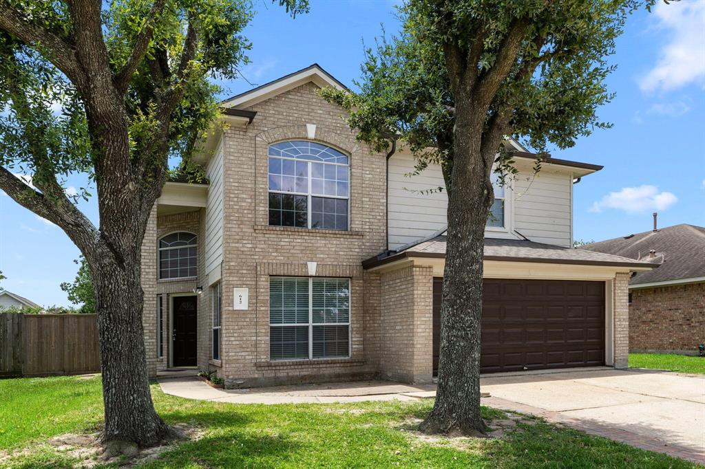 612 Hartman Drive, Baytown, Texas image 3