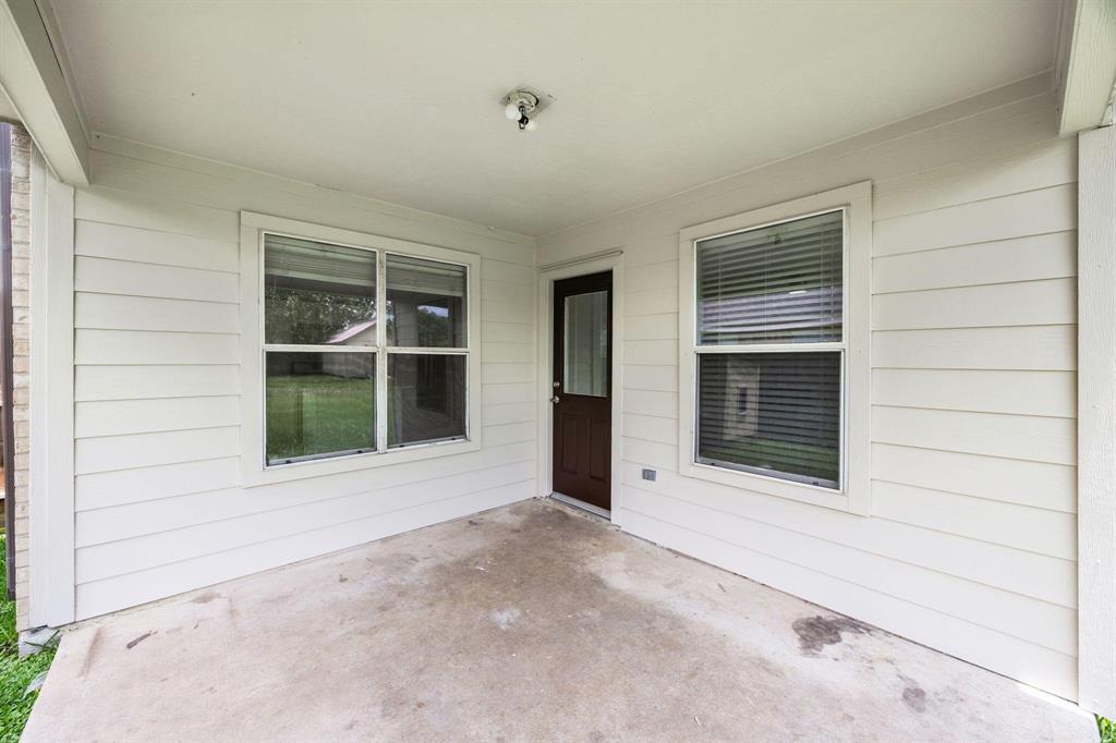 612 Hartman Drive, Baytown, Texas image 31