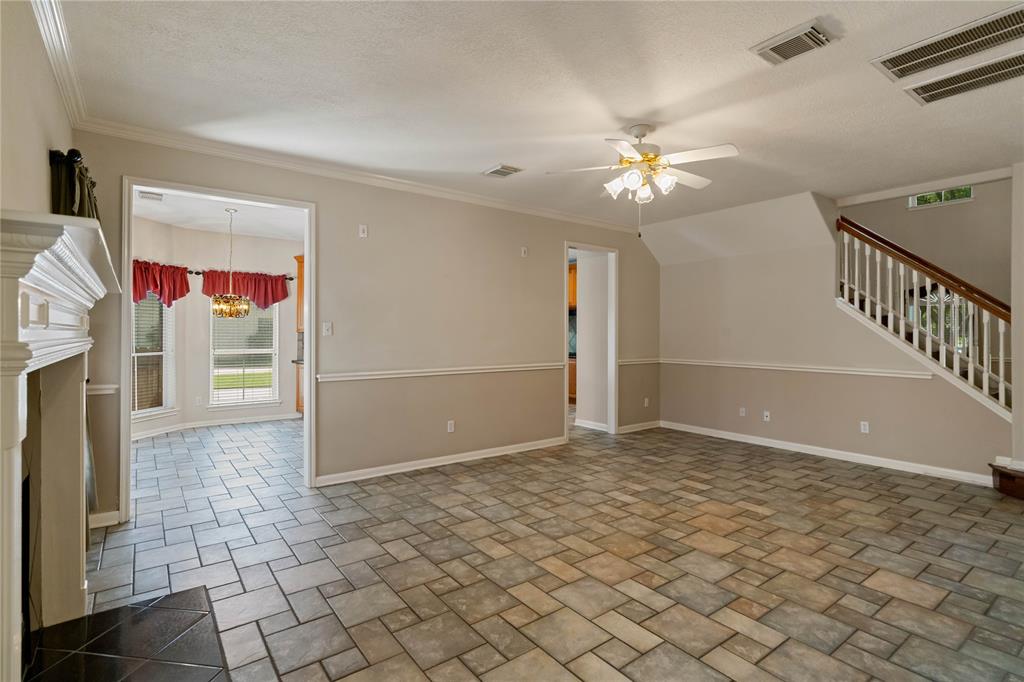 2829 Fairway Drive, Friendswood, Texas image 10