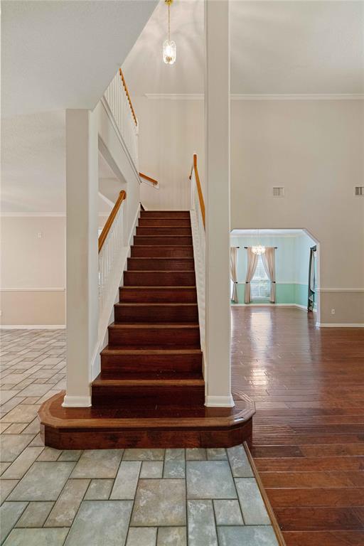 2829 Fairway Drive, Friendswood, Texas image 8