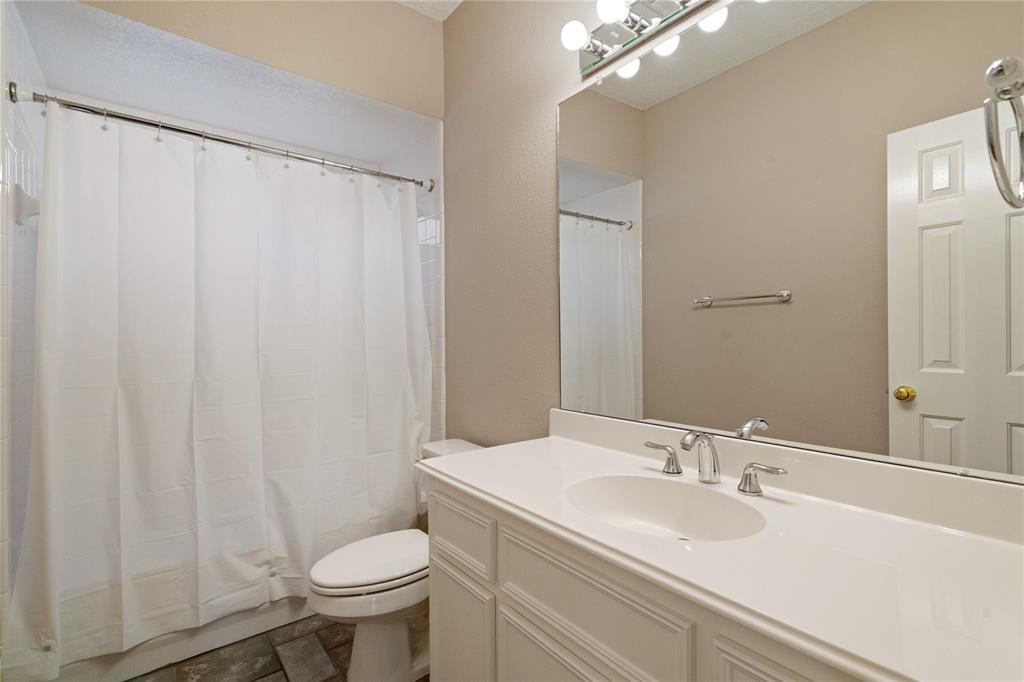 2829 Fairway Drive, Friendswood, Texas image 25