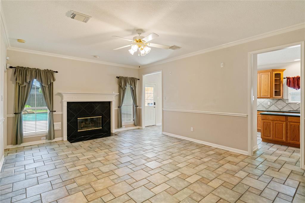 2829 Fairway Drive, Friendswood, Texas image 12