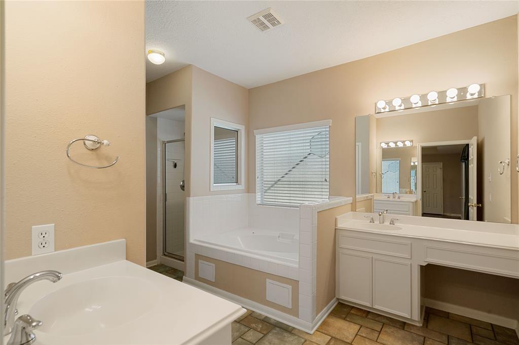 2829 Fairway Drive, Friendswood, Texas image 21