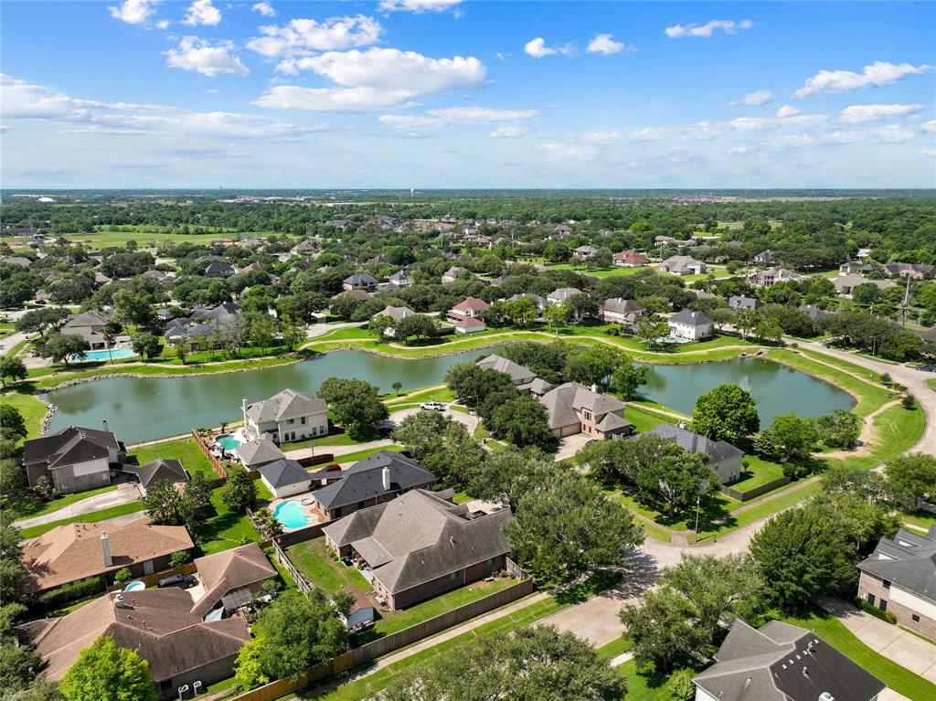 2829 Fairway Drive, Friendswood, Texas image 38