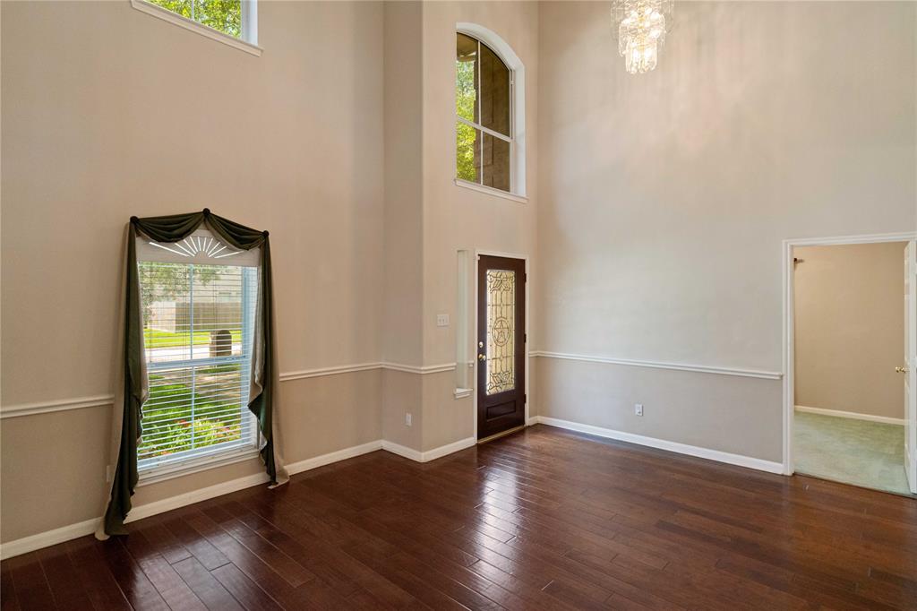 2829 Fairway Drive, Friendswood, Texas image 6