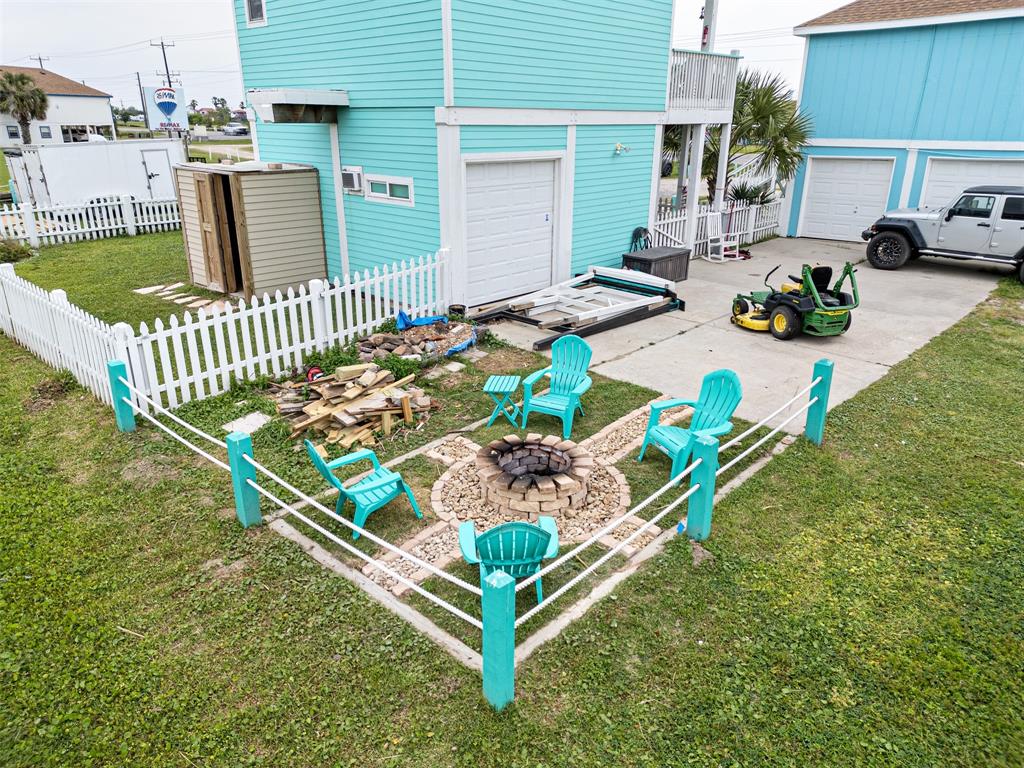 2080 Highway 87, Crystal Beach, Texas image 9