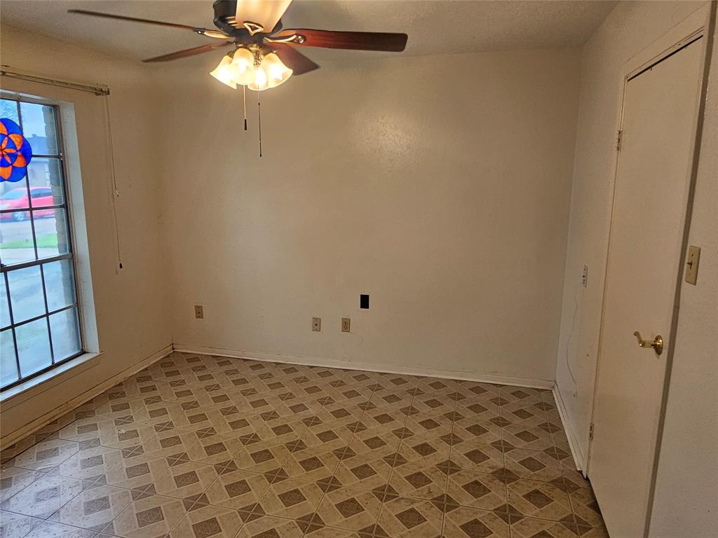 10005 Hummingbird Street, La Porte, Texas image 5