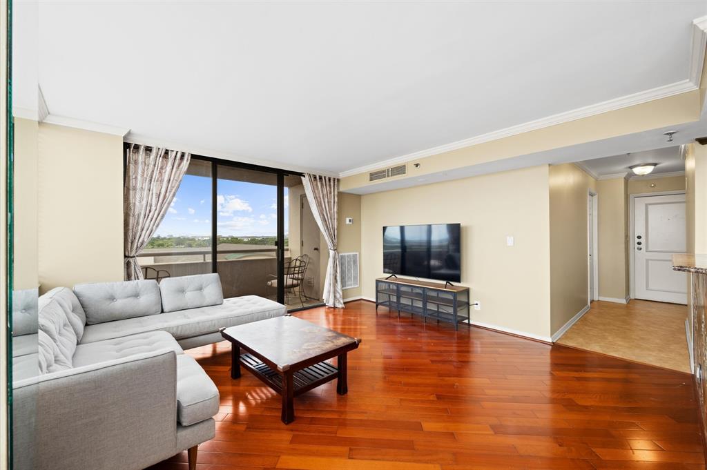 3525 Sage Road #716, Houston, Texas image 2