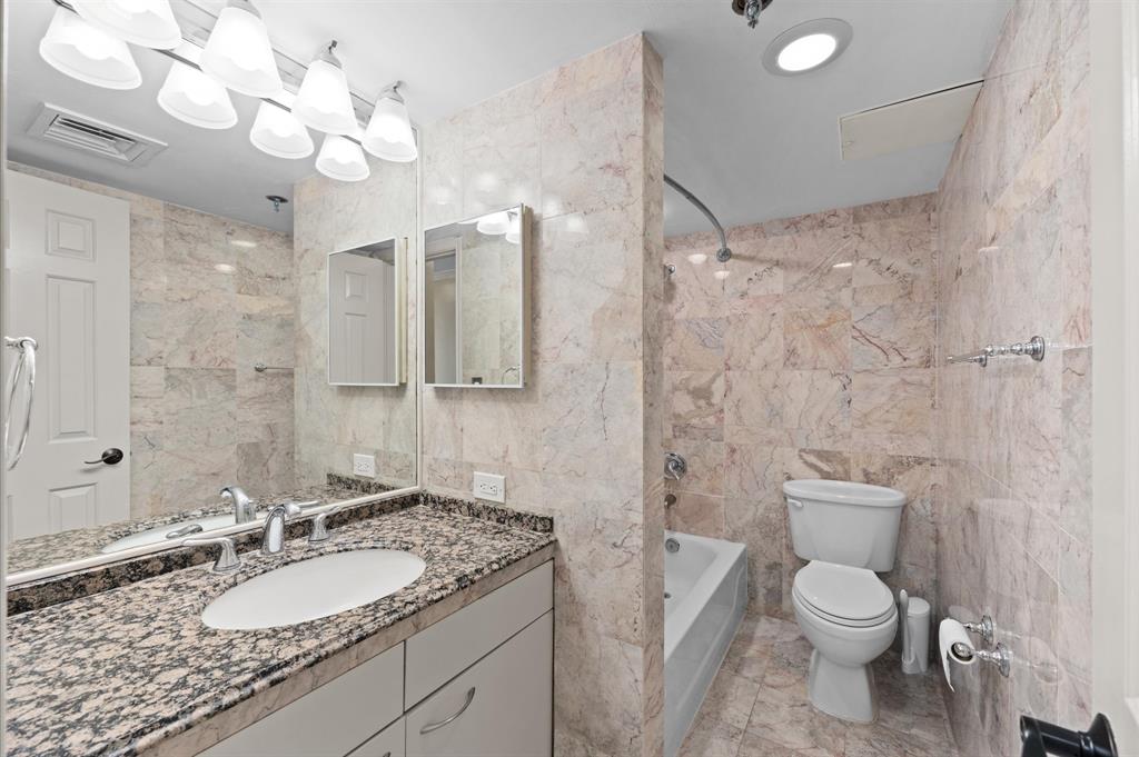 3525 Sage Road #716, Houston, Texas image 16