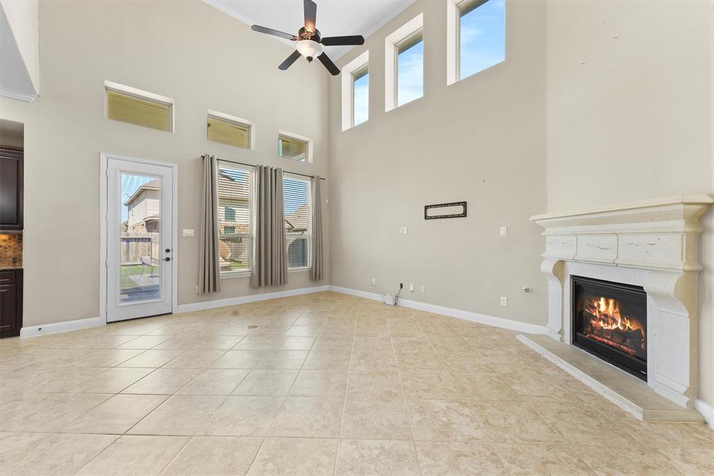 9442 Invergarry Way, Tomball, Texas image 8