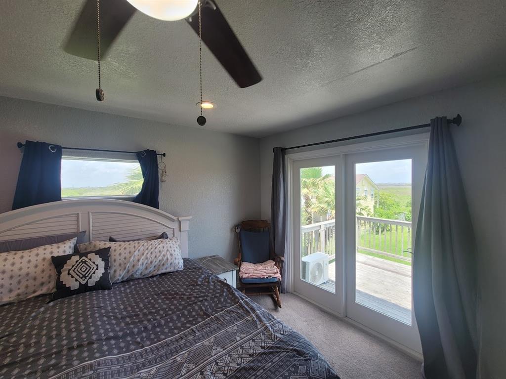 3527 9 Mile Road, Galveston, Texas image 12