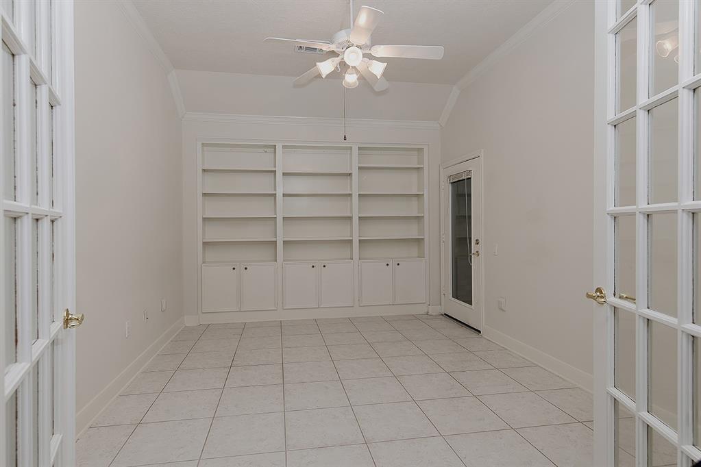 14 Barkley Park Court, Conroe, Texas image 9