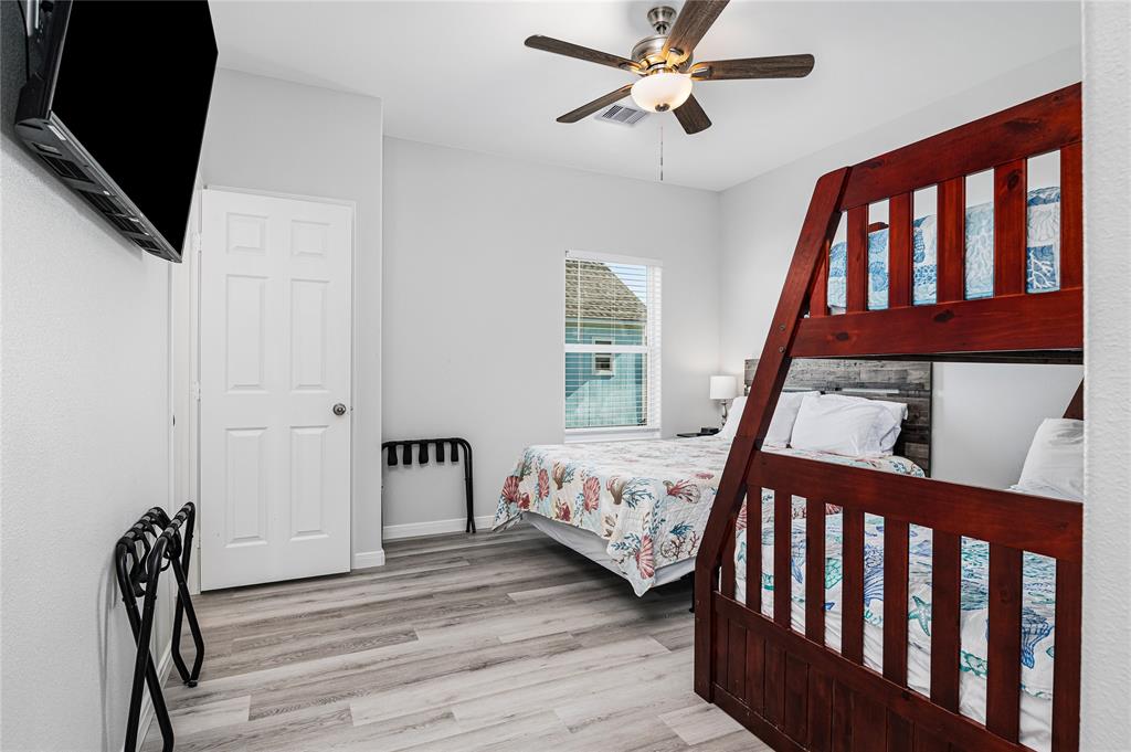 2288 E Lobster Street, Crystal Beach, Texas image 22