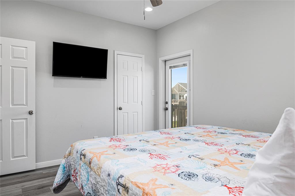 2288 E Lobster Street, Crystal Beach, Texas image 19