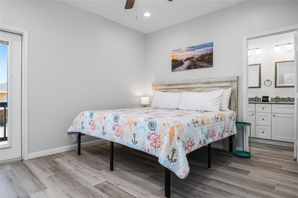 2288 E Lobster Street, Crystal Beach, Texas image 18