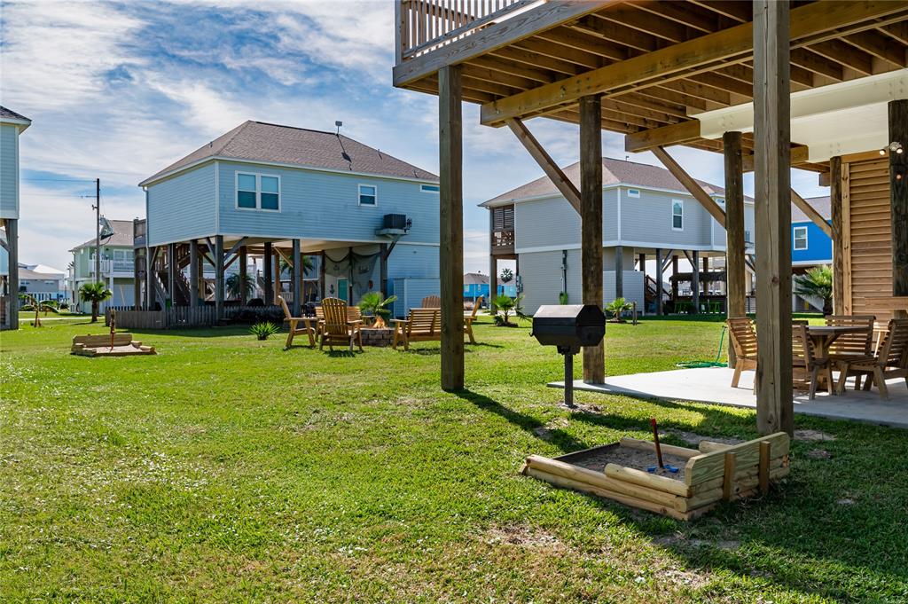 2288 E Lobster Street, Crystal Beach, Texas image 6