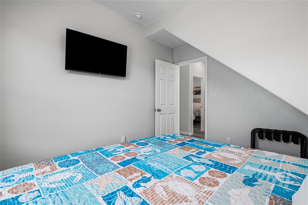 2288 E Lobster Street, Crystal Beach, Texas image 21