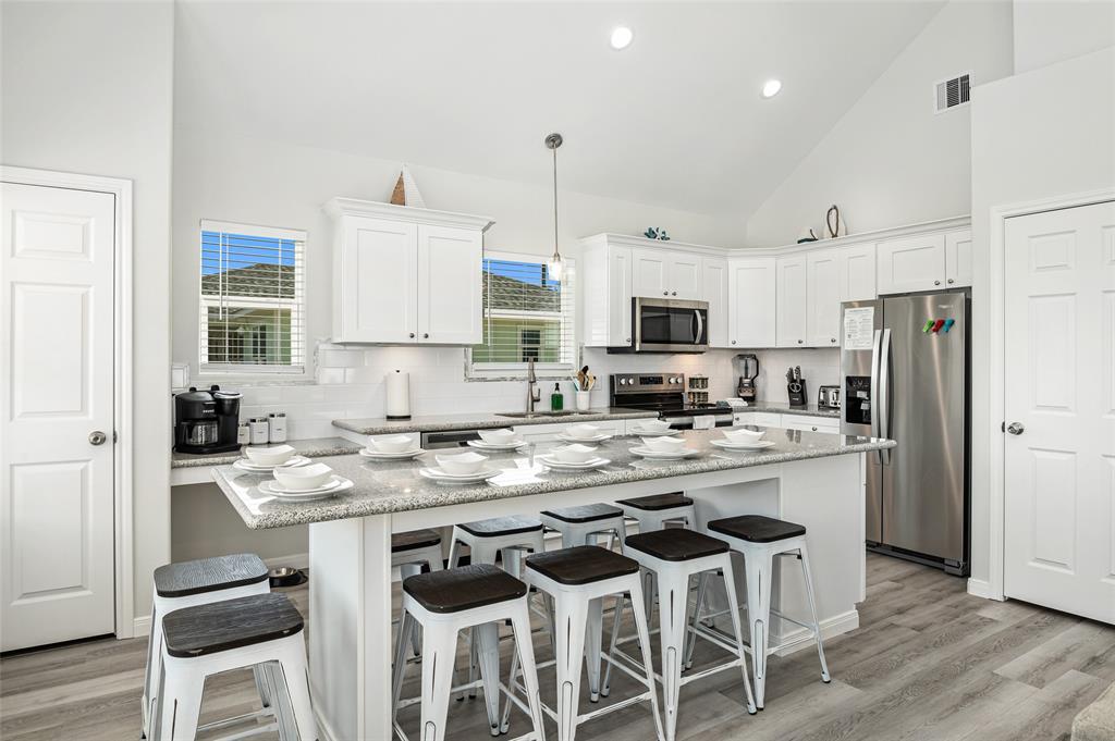 2288 E Lobster Street, Crystal Beach, Texas image 10