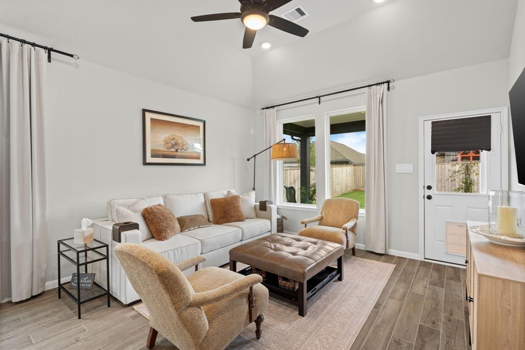 21131 Austin Chalk Drive, Cypress, Texas image 13