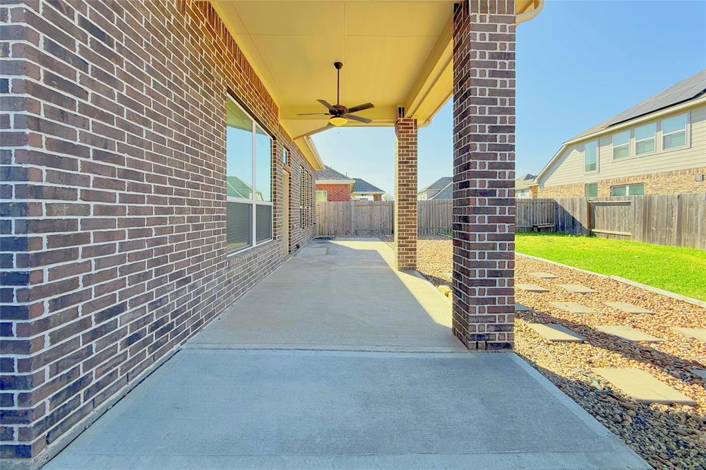 29902 Tallow Grove Lane, Brookshire, Texas image 36
