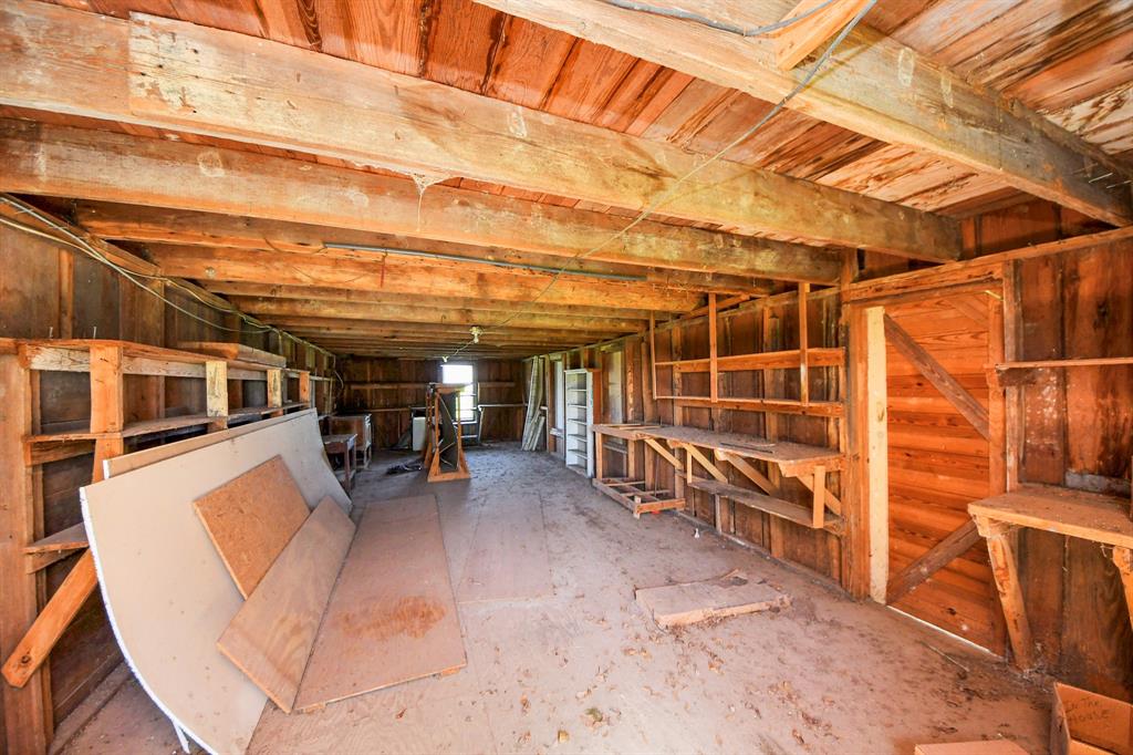 7018 Railroad Street, Wallis, Texas image 42