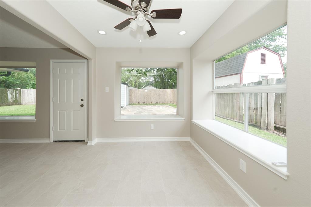 9607 Rumbling Wood Lane, Houston, Texas image 19